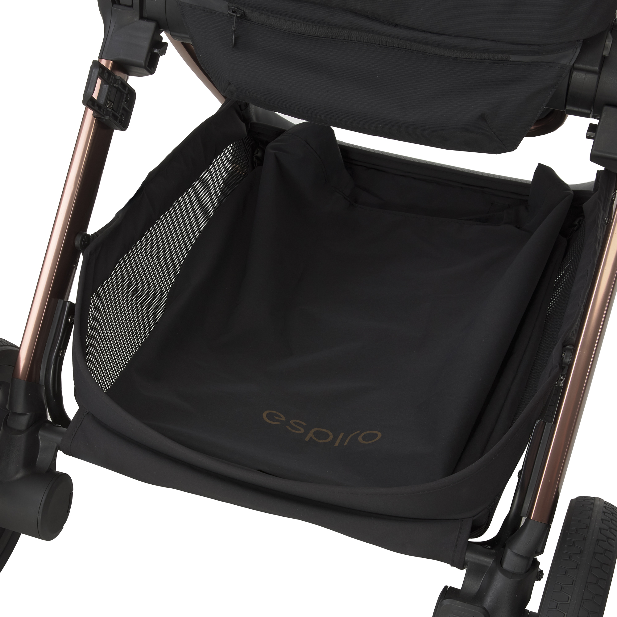 CODE_extra large shopping bag in basket.jpg